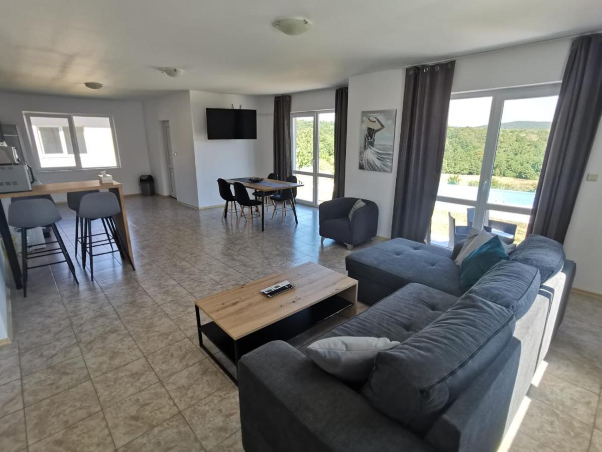 Villa Emine Banya  Esterno foto
