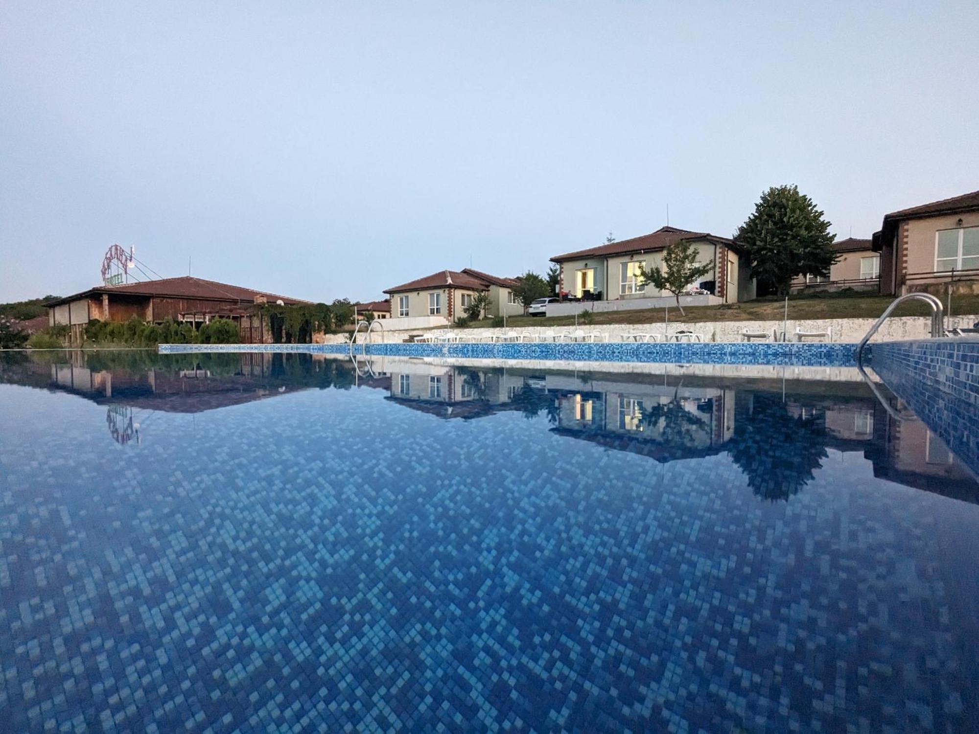 Villa Emine Banya  Esterno foto